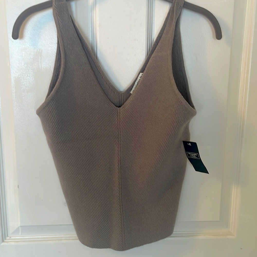 Nwt Abercrombie tank.